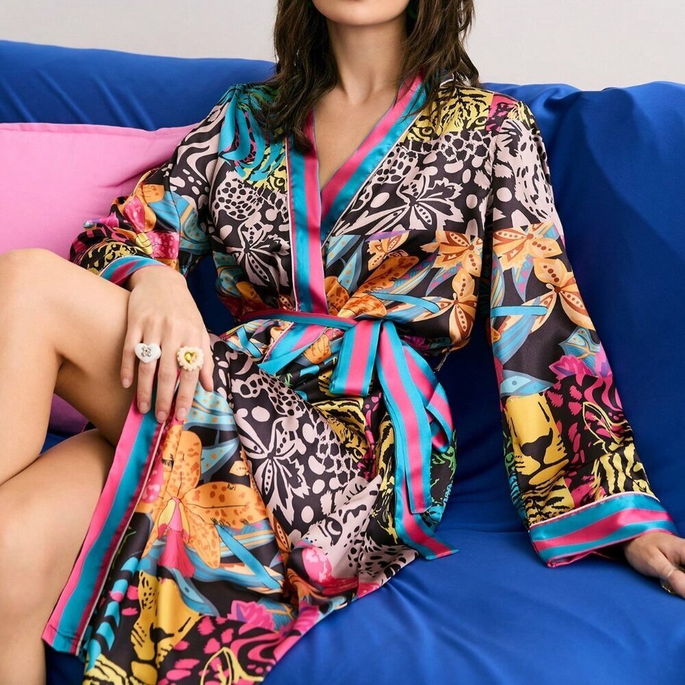 Multicolor Casual Women's Floral & Botanical Silk Robe